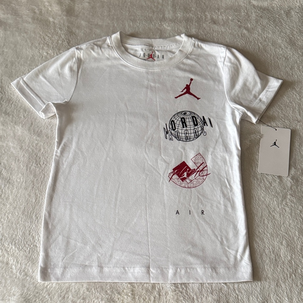 Jordan Kids Graphic Tee (size medium)
